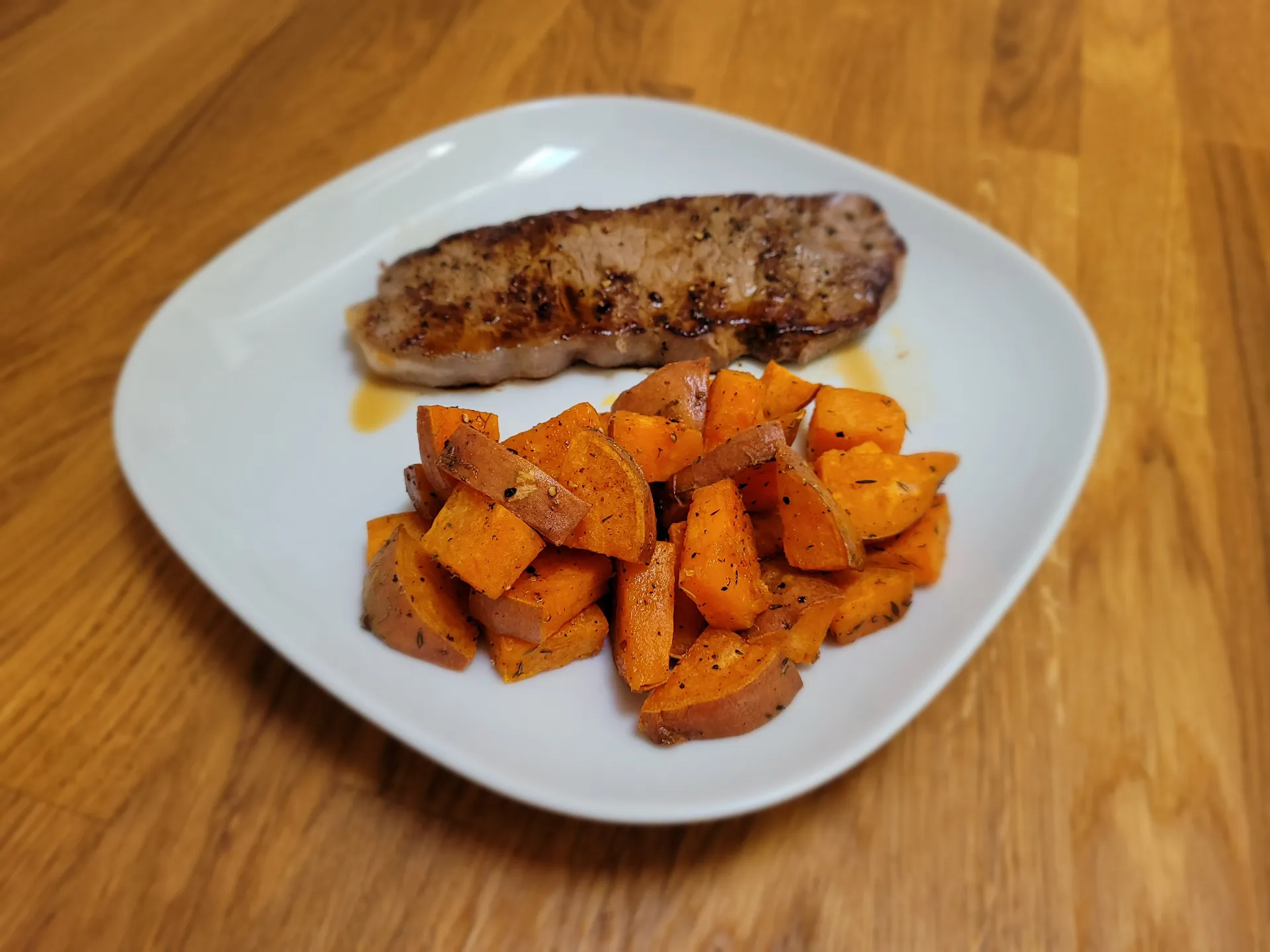 Hovězí steak s batáty