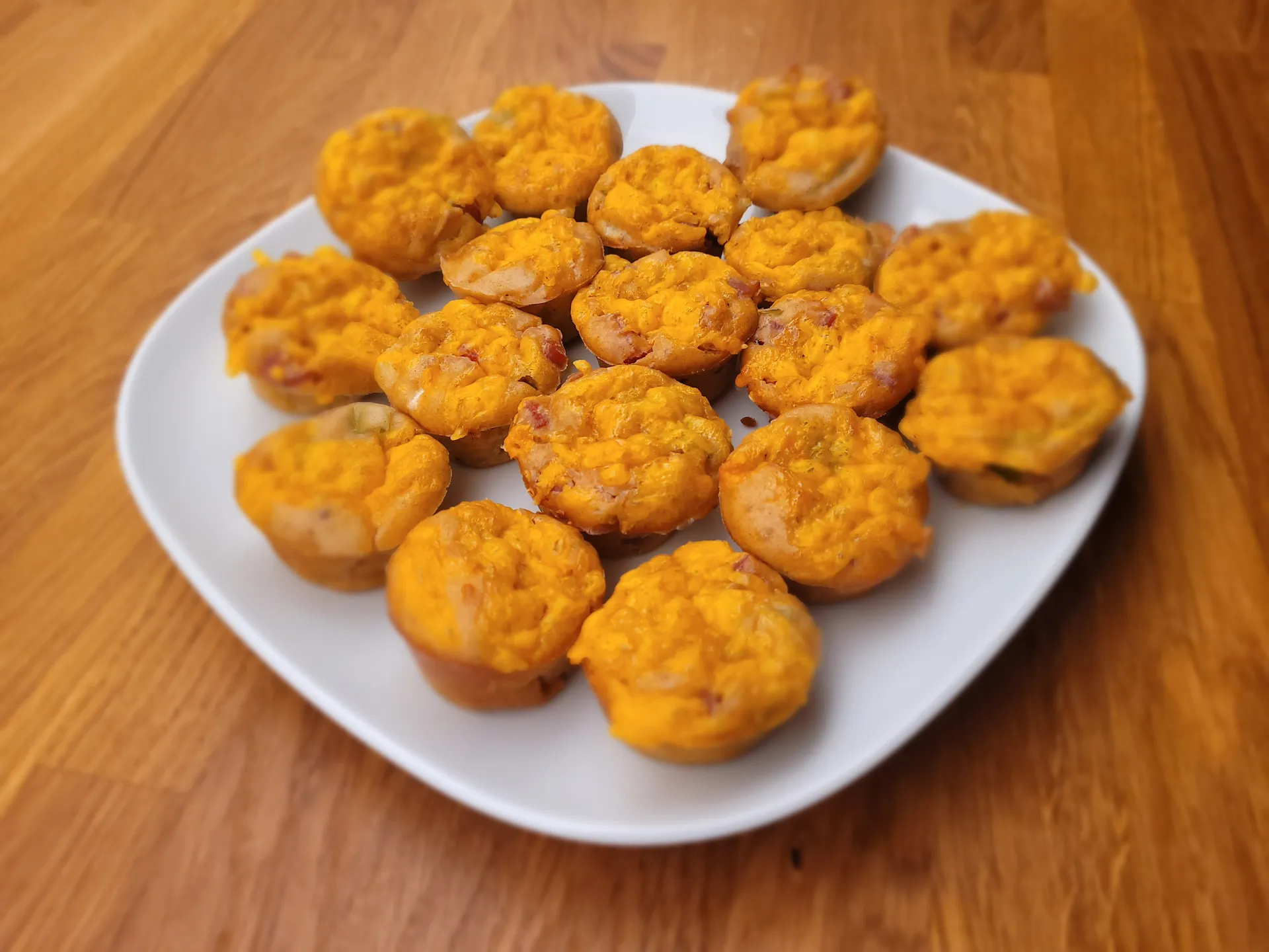 Muffiny s chorizem a chedarem